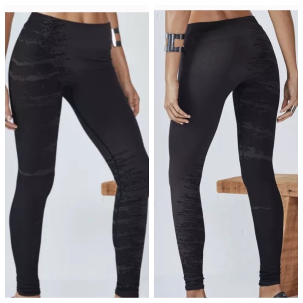Fabletics Seamless Leggings Sz L